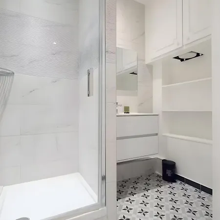 Tbs 320 - Superb With Eiffel Tower View París