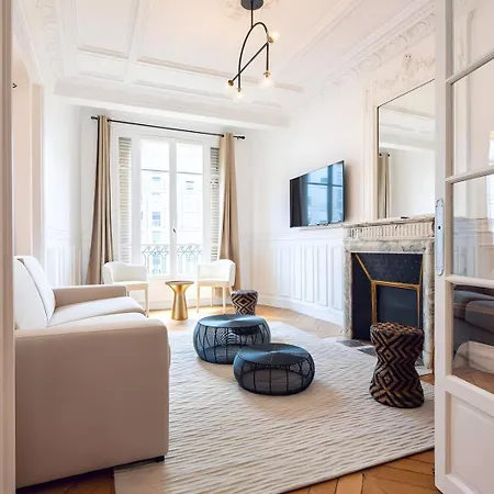 Tbs 320 - Superb With Eiffel Tower View *