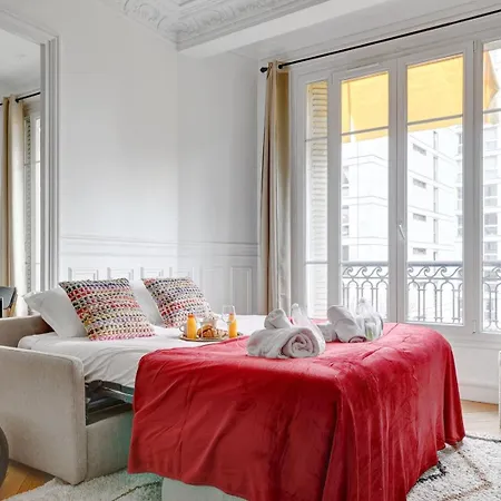 Tbs 320 - Superb With Eiffel Tower View *