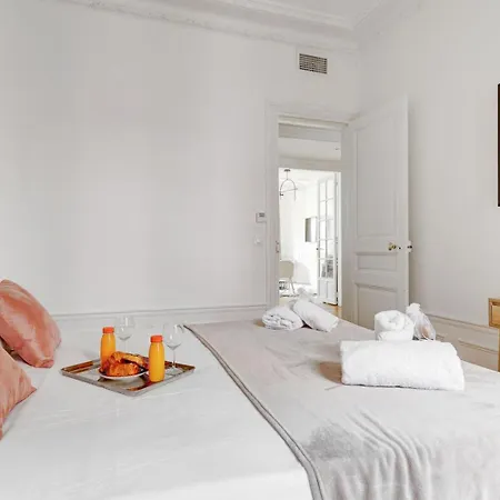 Tbs 320 - Superb With Eiffel Tower View *